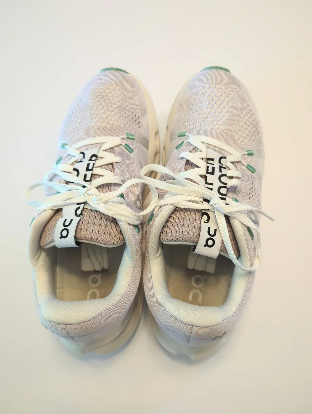 On Running Cloudsurfer CloudTec Running Shoes Sneakers Size 9 Pearl Ivory GUC